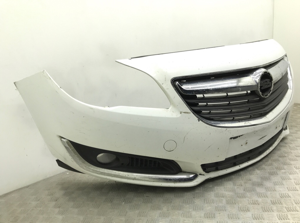 Бампер передний бу для Opel Insignia 1 1.6 CDTi,  2016 г.