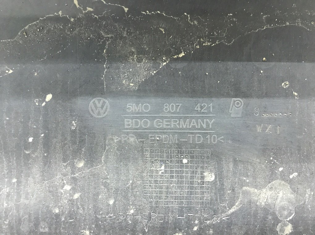 Бампер задний бу для Volkswagen Golf Plus 1.9 TDi, 2006 г. Бампер задний бу для Volkswagen Golf Plus 1.9 TDi, 2006 г.