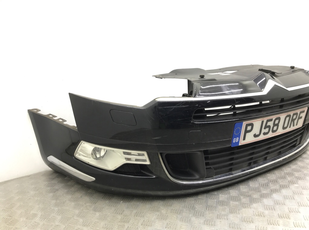 Бампер передний бу для Citroen C5 2 1.6 HDi, 2009 г. Бампер передний бу для Citroen C5 2 1.6 HDi, 2009 г.