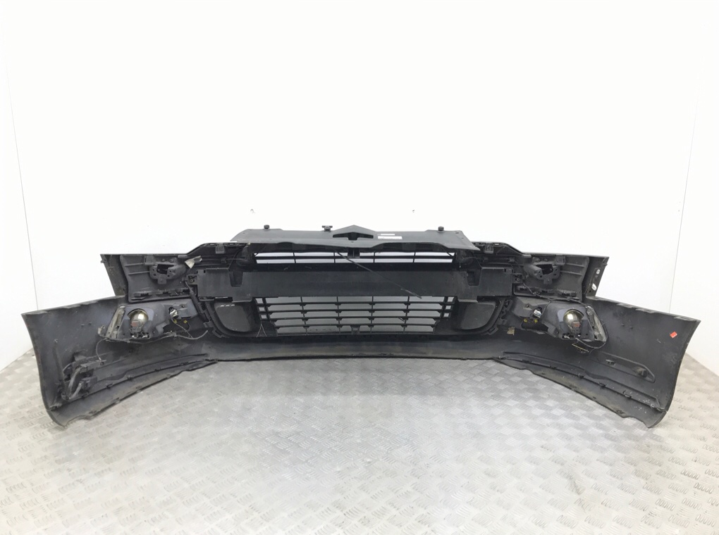 Бампер передний бу для Citroen C5 2 1.6 HDi, 2009 г. Бампер передний бу для Citroen C5 2 1.6 HDi, 2009 г.