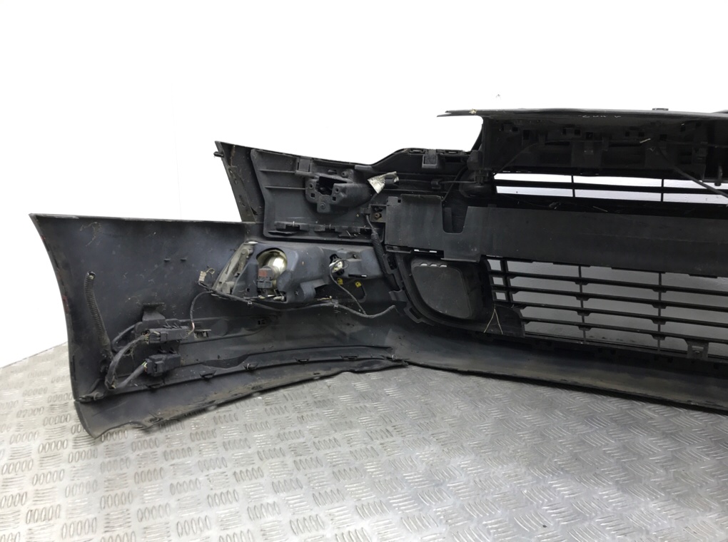Бампер передний бу для Citroen C5 2 1.6 HDi, 2009 г. Бампер передний бу для Citroen C5 2 1.6 HDi, 2009 г.