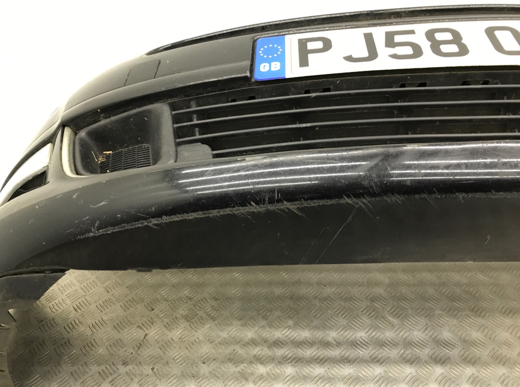 Бампер передний бу для Citroen C5 2 1.6 HDi, 2009 г. Бампер передний бу для Citroen C5 2 1.6 HDi, 2009 г.