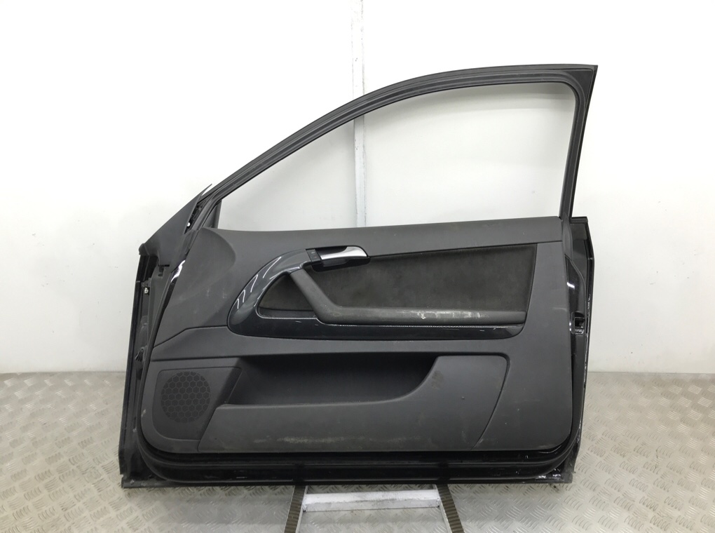 Дверь передняя правая бу для Audi A3 8P 2.0 TDi,  2007 г.