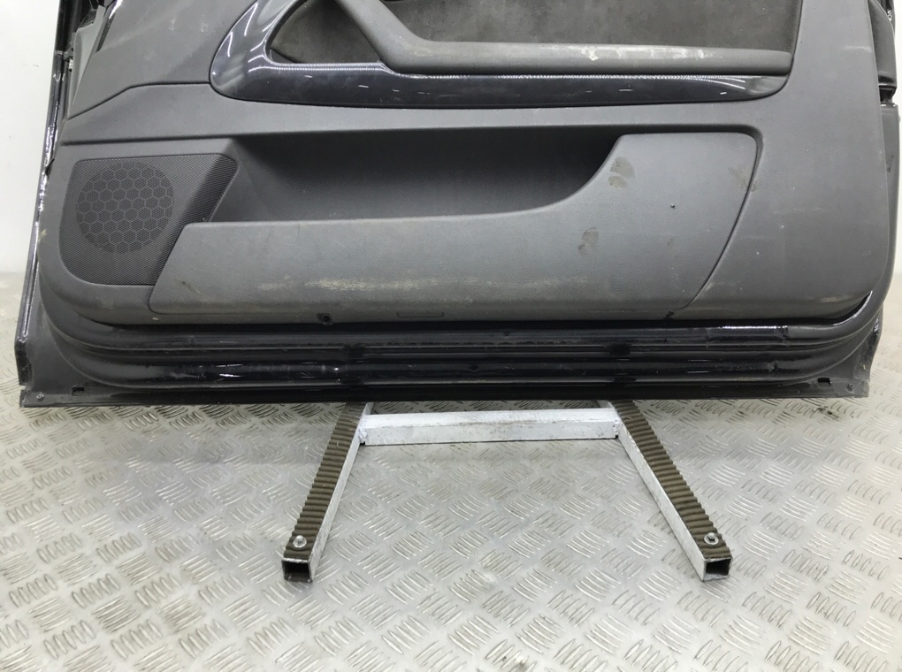 Дверь передняя правая бу для Audi A3 8P 2.0 TDi,  2007 г.