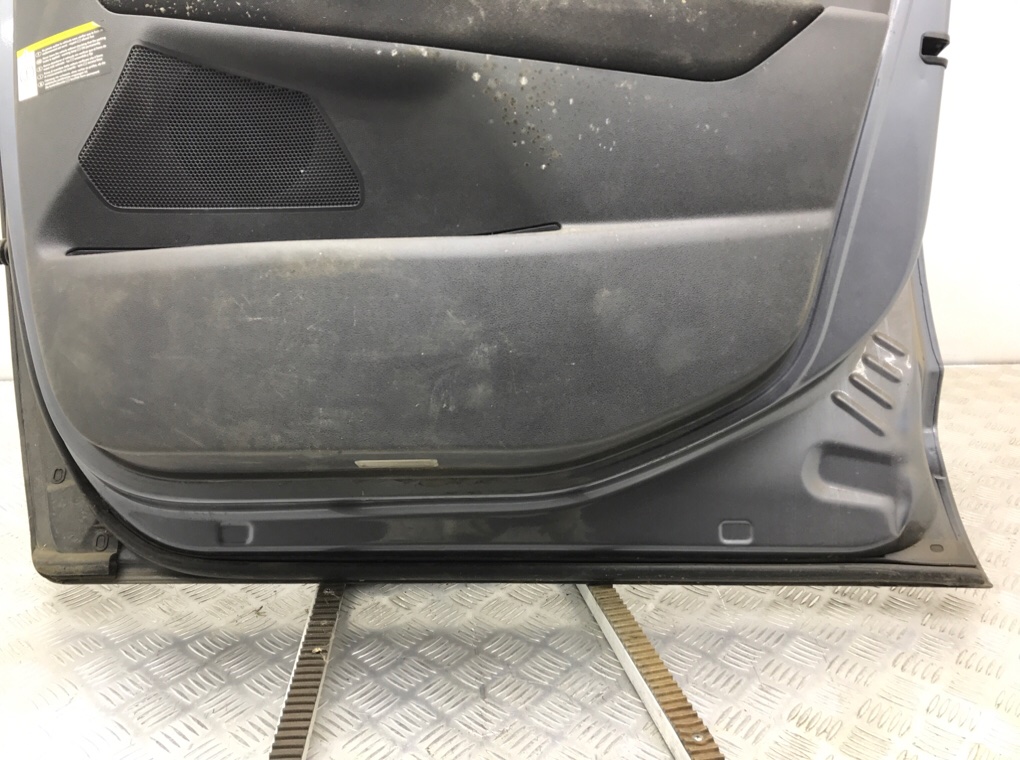 Дверь передняя правая бу для Peugeot 3008 1.6 HDi, 2011 г. Дверь передняя правая бу для Peugeot 3008 1.6 HDi, 2011 г.