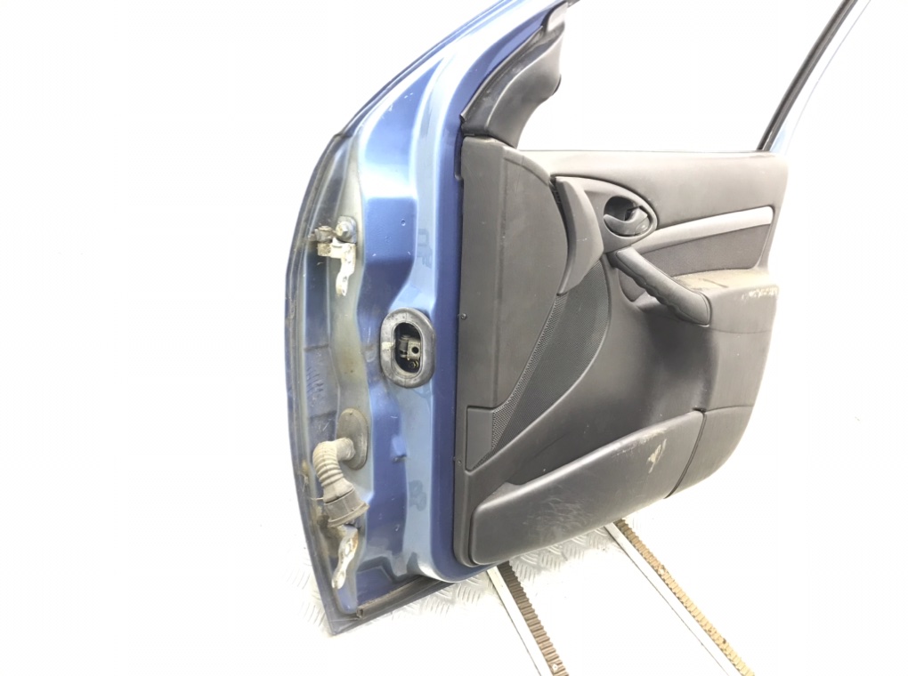 Дверь передняя правая бу для Ford Focus 1 1.6 i,  2002 г.