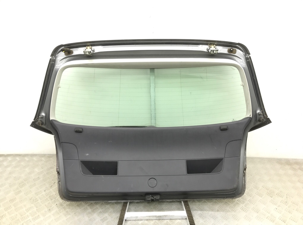 Крышка багажника бу для Volkswagen Golf 5 1.4 i, 2007 г. Крышка багажника бу для Volkswagen Golf 5 1.4 i, 2007 г.