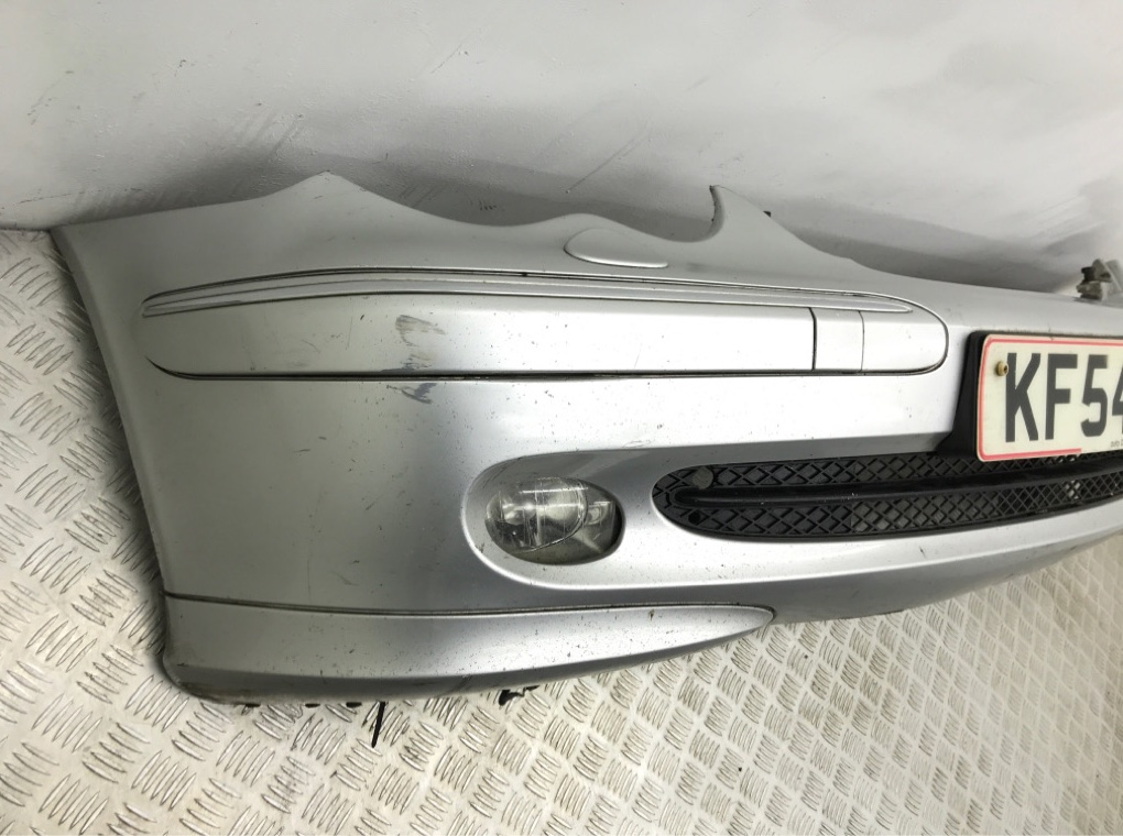 Бампер передний бу для Mercedes C W203 2.2 CDi,  2004 г.