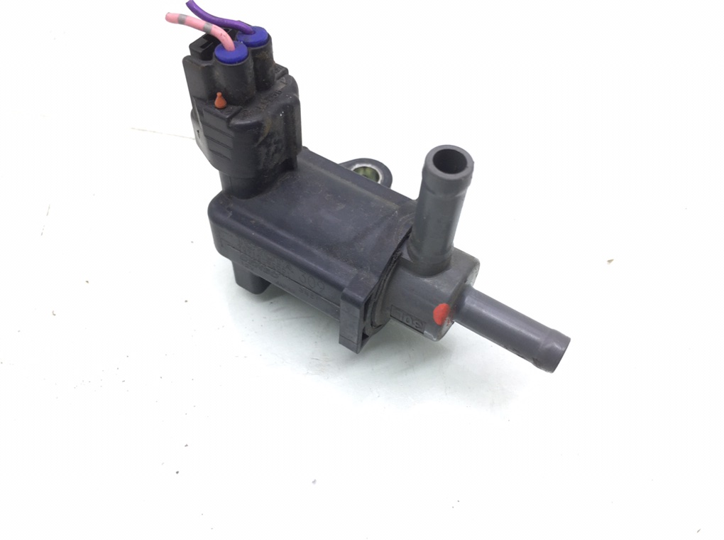 Клапан электромагнитный бу для Citroen C1 1.0 i, 2012 г. Клапан электромагнитный бу для Citroen C1 1.0 i, 2012 г.