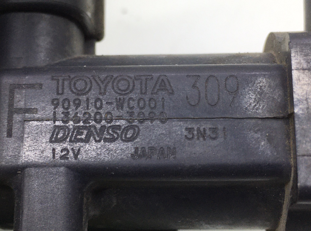 Клапан электромагнитный бу для Citroen C1 1.0 i, 2012 г. Клапан электромагнитный бу для Citroen C1 1.0 i, 2012 г.