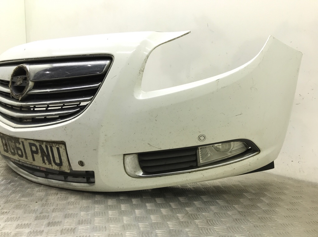 Бампер передний бу для Opel Insignia  2.0 CDTi,  2012 г.