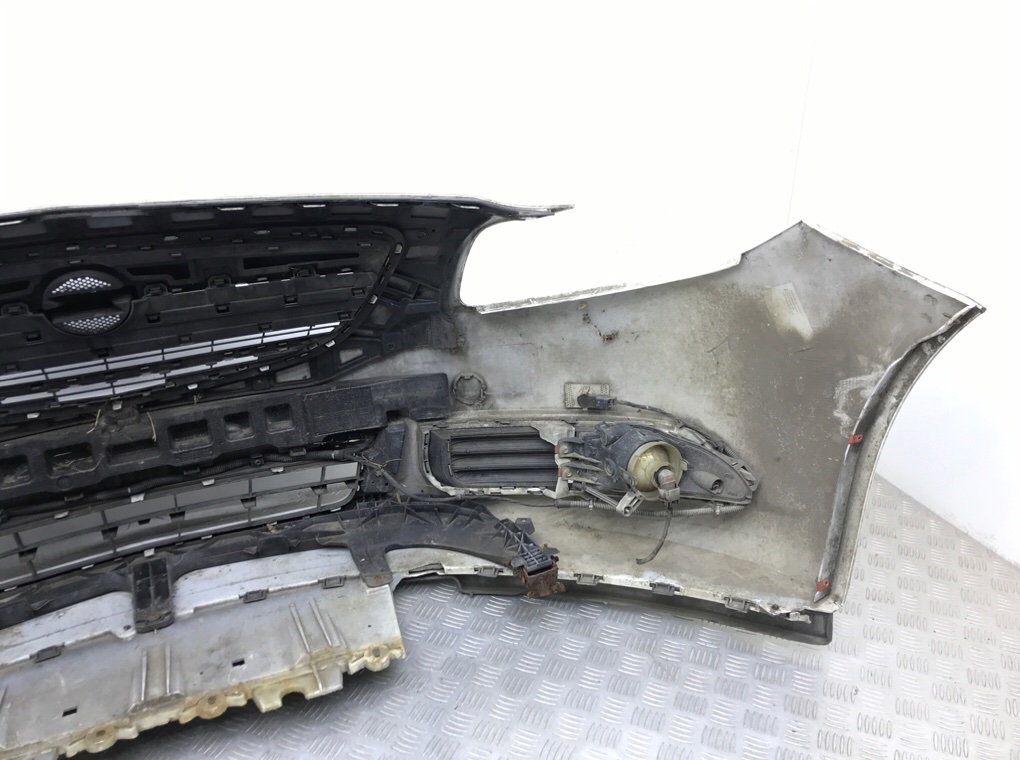 Бампер передний бу для Opel Insignia  2.0 CDTi,  2012 г.