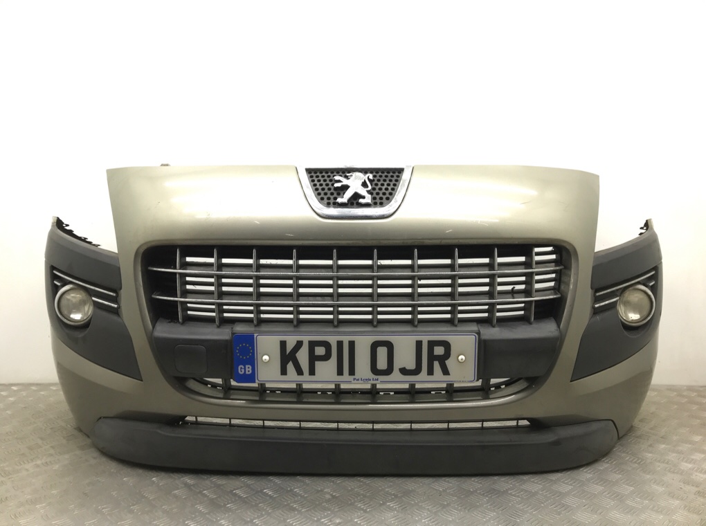Бампер передний бу для Peugeot 3008 1 1.6 HDi, 2011 г.