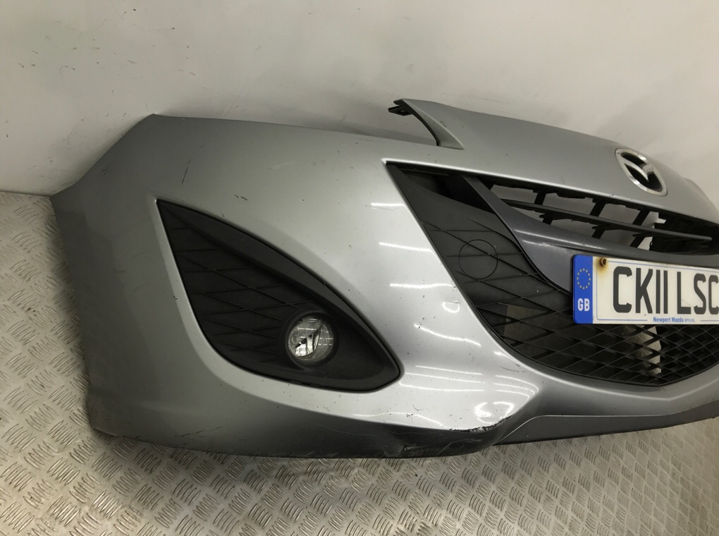 Бампер передний бу для Mazda 5  3 1.6 TD,  2011 г.