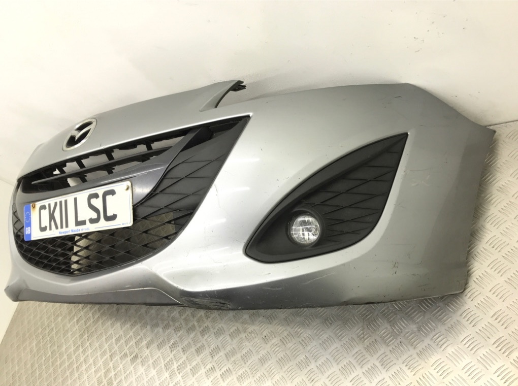 Бампер передний бу для Mazda 5  3 1.6 TD,  2011 г.