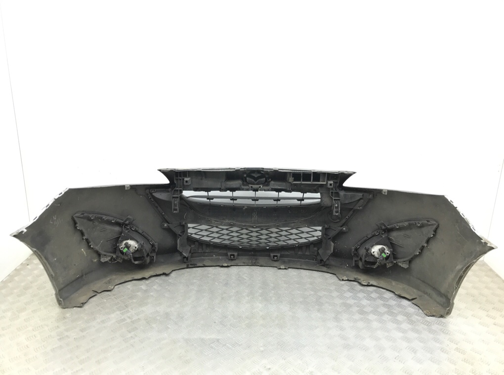 Бампер передний бу для Mazda 5  3 1.6 TD,  2011 г.