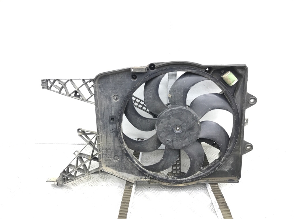 Вентилятор радиатора бу для Opel Corsa D 1.3 CDTi,  2013 г.