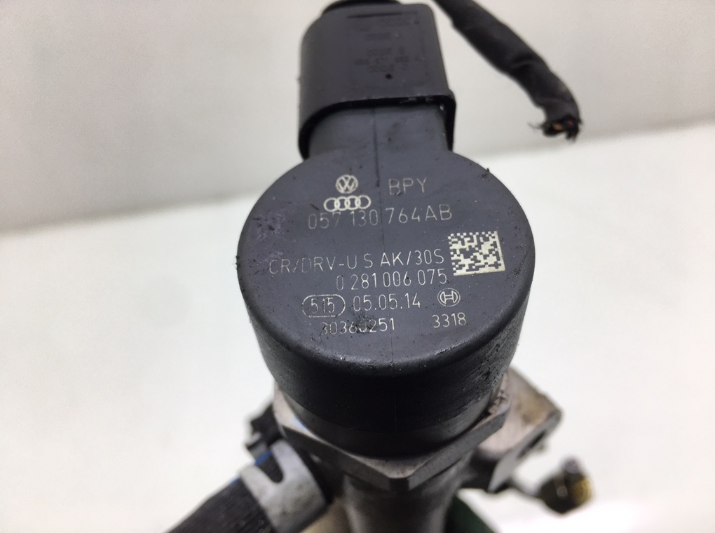 Топливная рампа бу для Skoda Octavia A7 1.6 TDi,  2014 г.