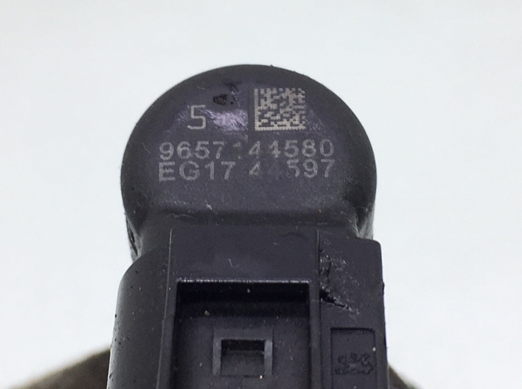 Форсунка бу для Peugeot 407 2.0 HDi, 2006 г. Форсунка бу для Peugeot 407 2.0 HDi, 2006 г.