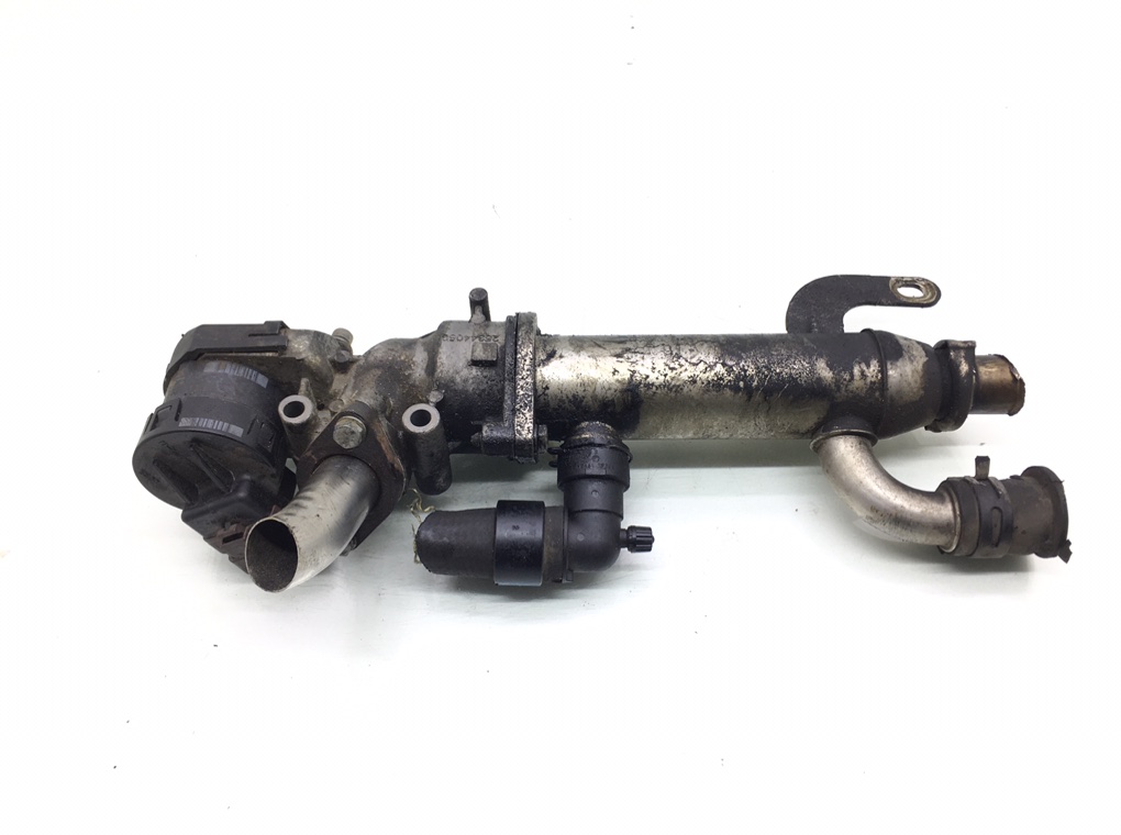 Радиатор EGR бу для Peugeot 407 2.0 HDi, 2006 г. Радиатор EGR бу для Peugeot 407 2.0 HDi, 2006 г.