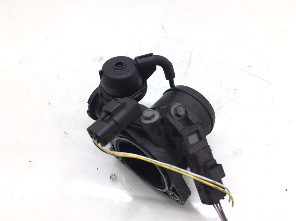 Заслонка дроссельная бу для Peugeot 407  2.0 HDi,  2006 г.