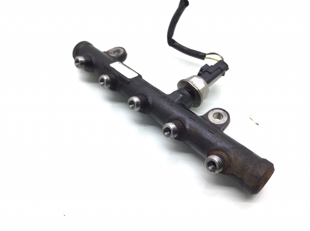 Топливная рампа бу для Peugeot 407  2.0 HDi,  2006 г.