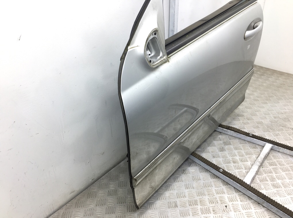 Дверь передняя левая бу для Mercedes C W203 2.2 CDi,  2004 г.