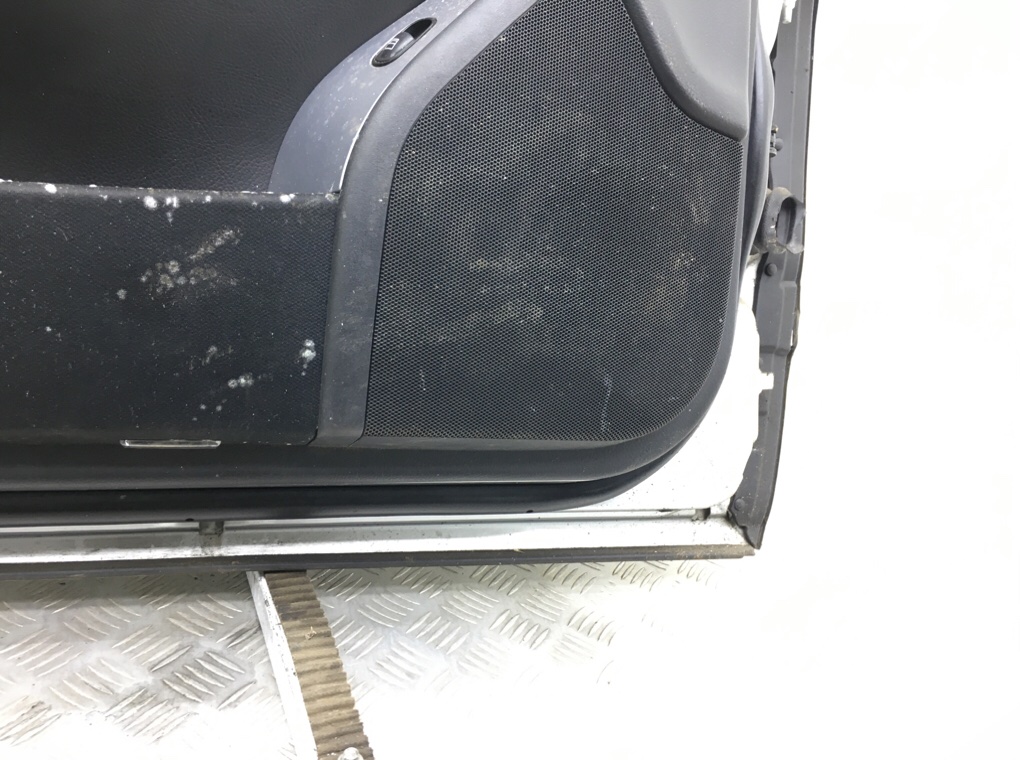 Дверь передняя левая бу для Mercedes C W203 2.2 CDi,  2004 г.