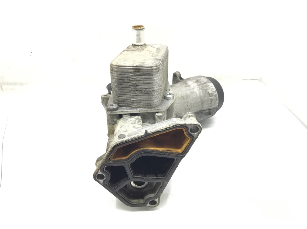 Корпус масляного фильтра бу для BMW X3 E83 2.0 TD,  2007 г.