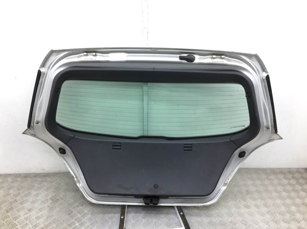 Крышка багажника бу для Opel Astra H 1.8 i, 2009 г. Крышка багажника бу для Opel Astra H 1.8 i, 2009 г.