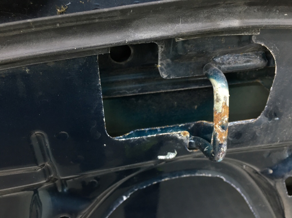 Капот бу для Volkswagen Bora 1 1.6 i,  2003 г.