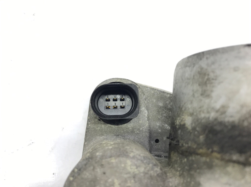 Заслонка дроссельная бу для Renault Clio 3 1.4 i, 2006 г. Заслонка дроссельная бу для Renault Clio 3 1.4 i, 2006 г.