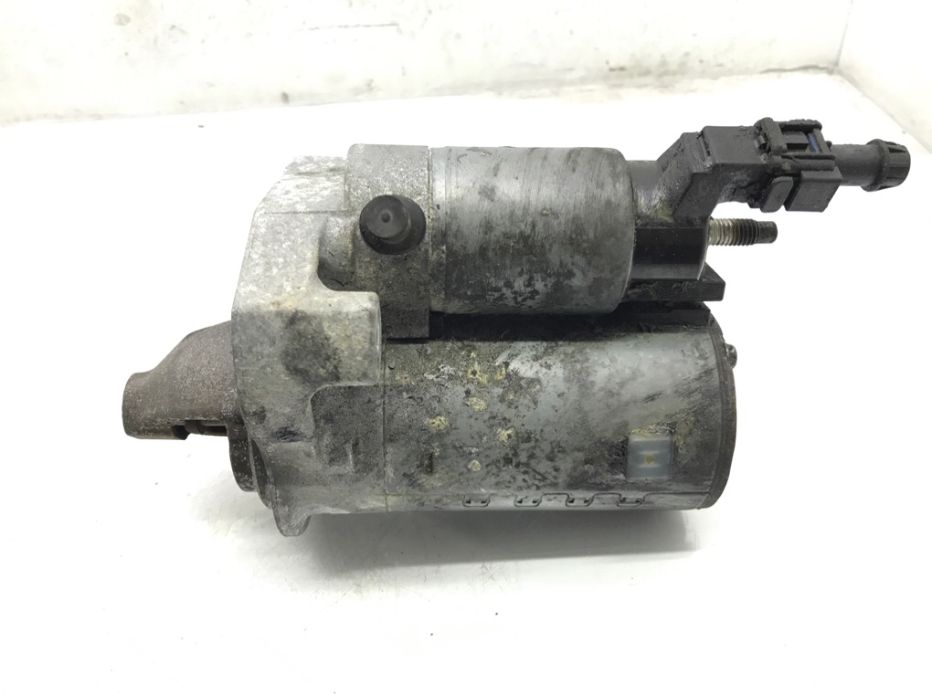 Стартер бу для Peugeot 2008 1 1.2 i,  2014 г.