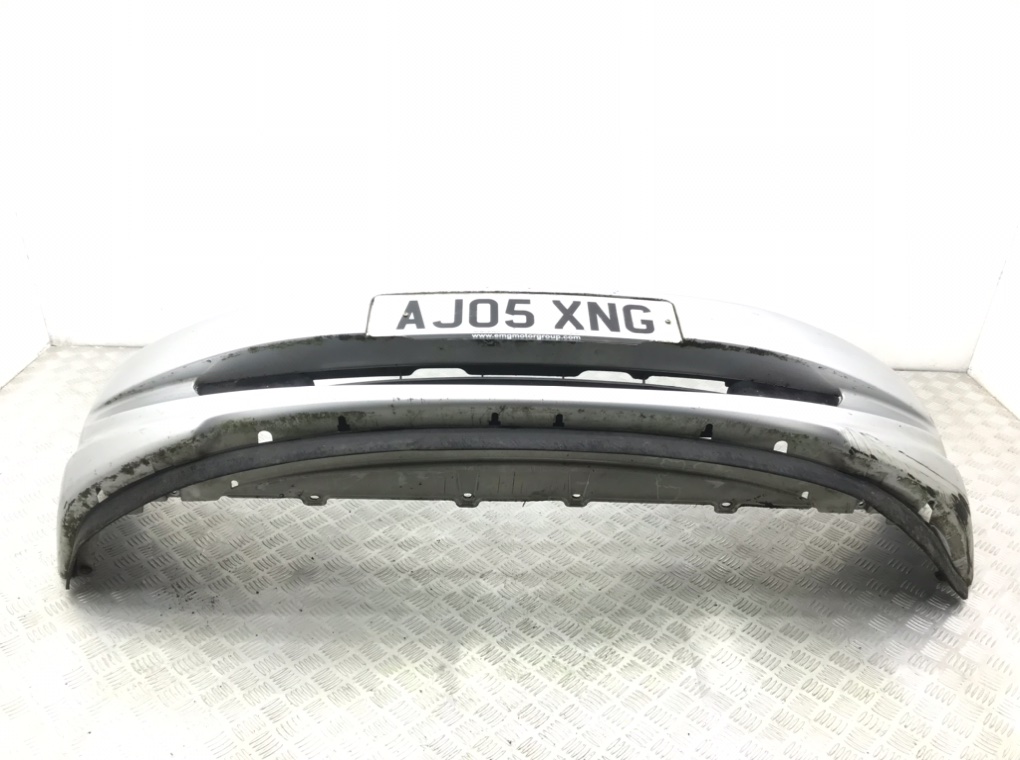 Бампер передний бу для Honda Civic 7 1.6 i, 2005 г. Бампер передний бу для Honda Civic 7 1.6 i, 2005 г.