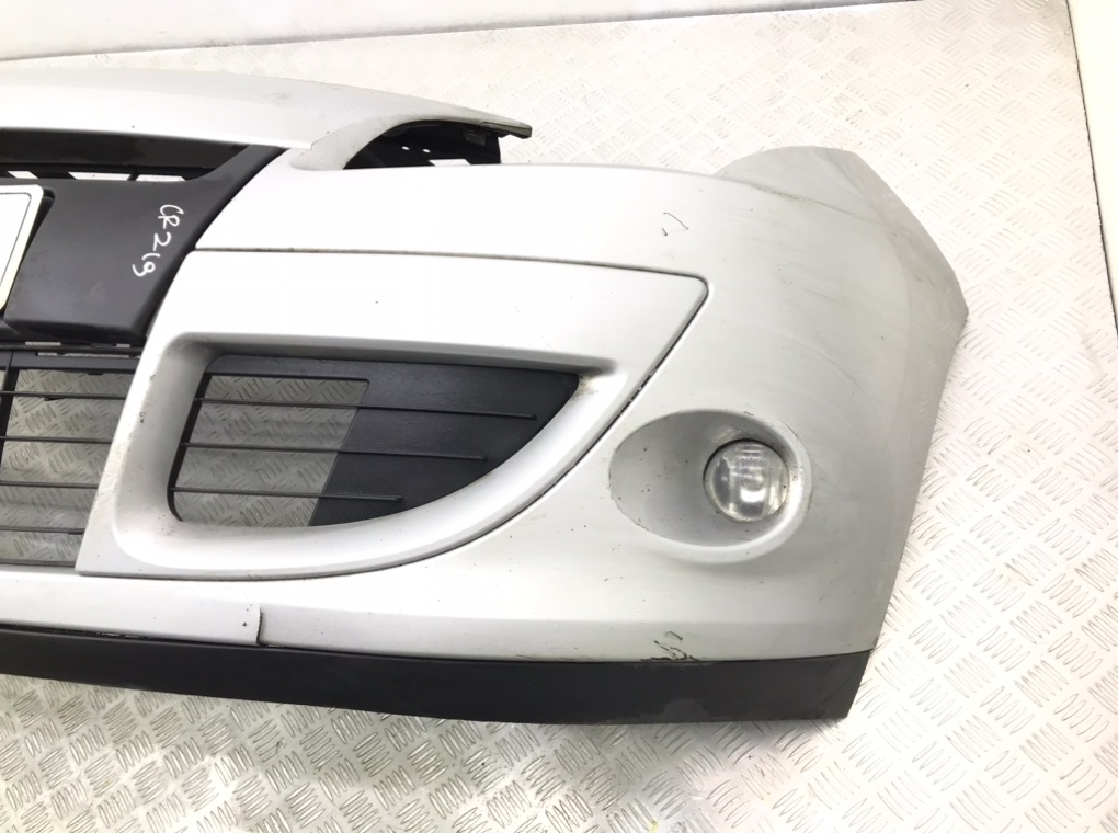 Бампер передний бу для Renault Scenic 3 1.5 DCi, 2011 г. Бампер передний бу для Renault Scenic 3 1.5 DCi, 2011 г.