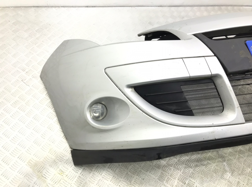 Бампер передний бу для Renault Scenic 3 1.5 DCi, 2011 г. Бампер передний бу для Renault Scenic 3 1.5 DCi, 2011 г.