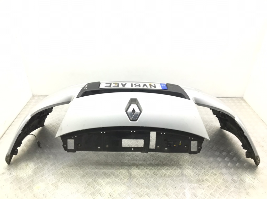 Бампер передний бу для Renault Scenic 3 1.5 DCi, 2011 г. Бампер передний бу для Renault Scenic 3 1.5 DCi, 2011 г.