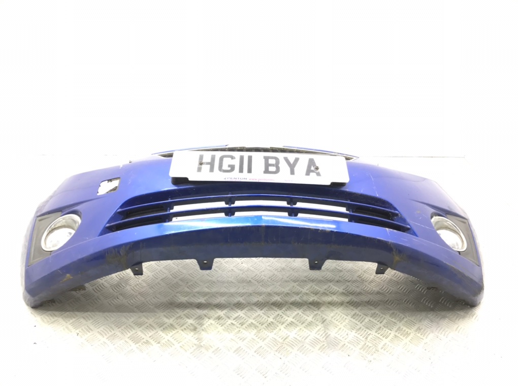 Бампер передний бу для Chevrolet Spark 3 1.2 i,  2011 г.