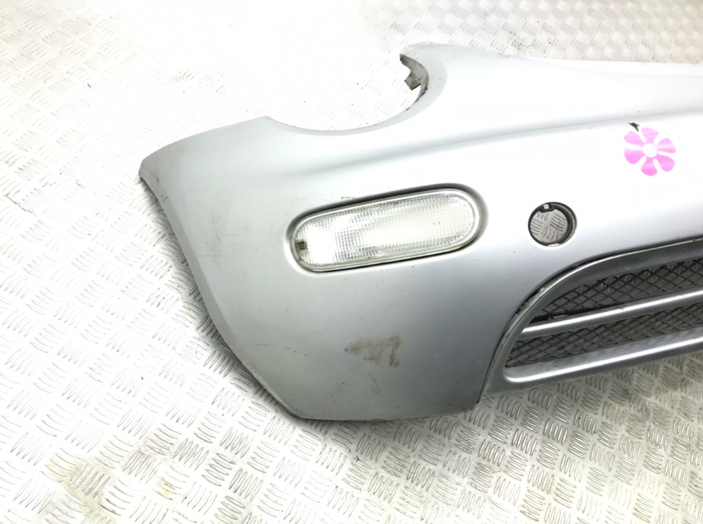 Бампер передний бу для Volkswagen Beetle  2.0 i,  2004 г.