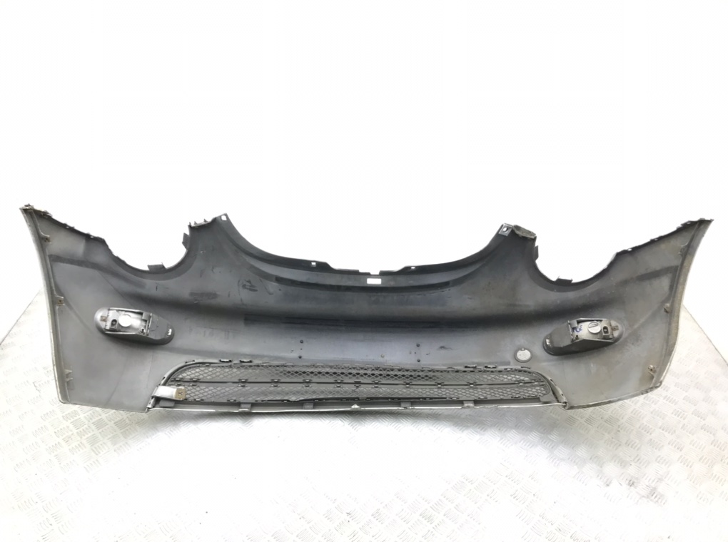 Бампер передний бу для Volkswagen Beetle  2.0 i,  2004 г.