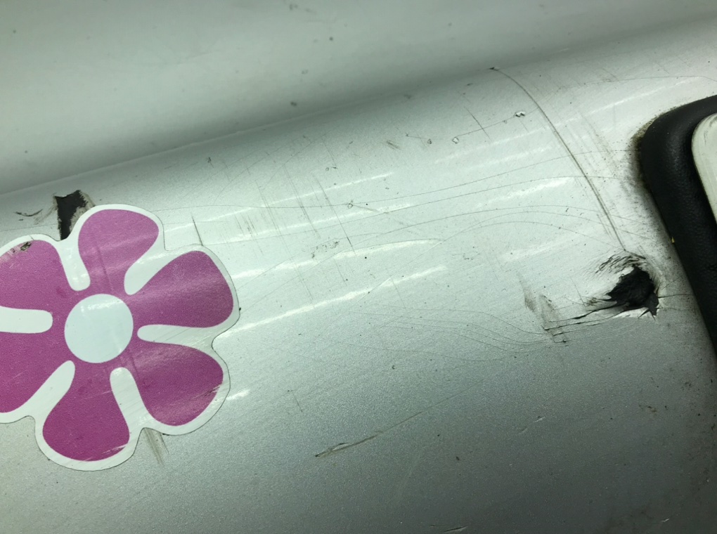 Бампер передний бу для Volkswagen Beetle  2.0 i,  2004 г.