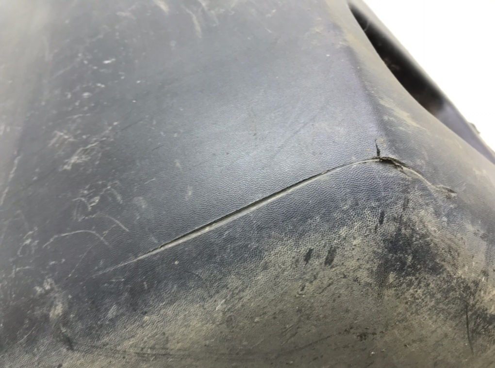 Клык бампера задний левый бу для Nissan NV400 1 2.3 DCi, 2017 г. Клык бампера задний левый бу для Nissan NV400 1 2.3 DCI, 2017 г.