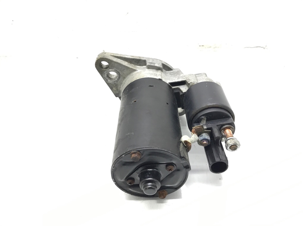 Стартер бу для Volkswagen Passat B6 1.9 TDi,  2007 г.