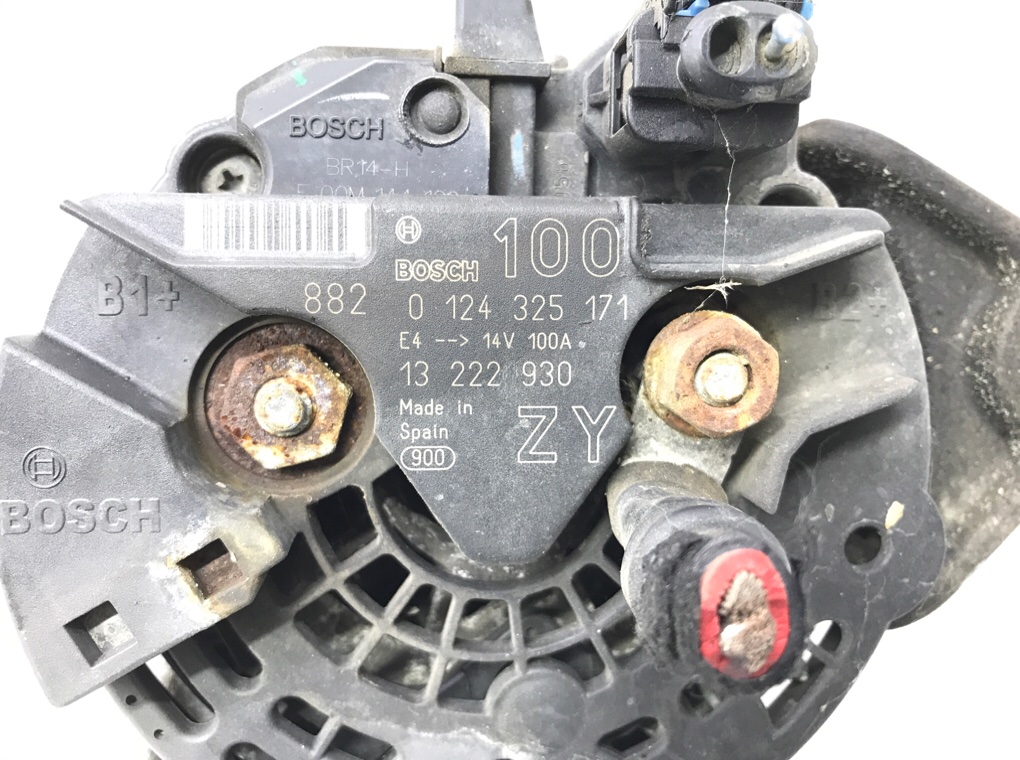 Генератор бу для Opel Astra H 1.4 i, 2008 г. Генератор бу для Opel Astra H 1.4 i, 2008 г.