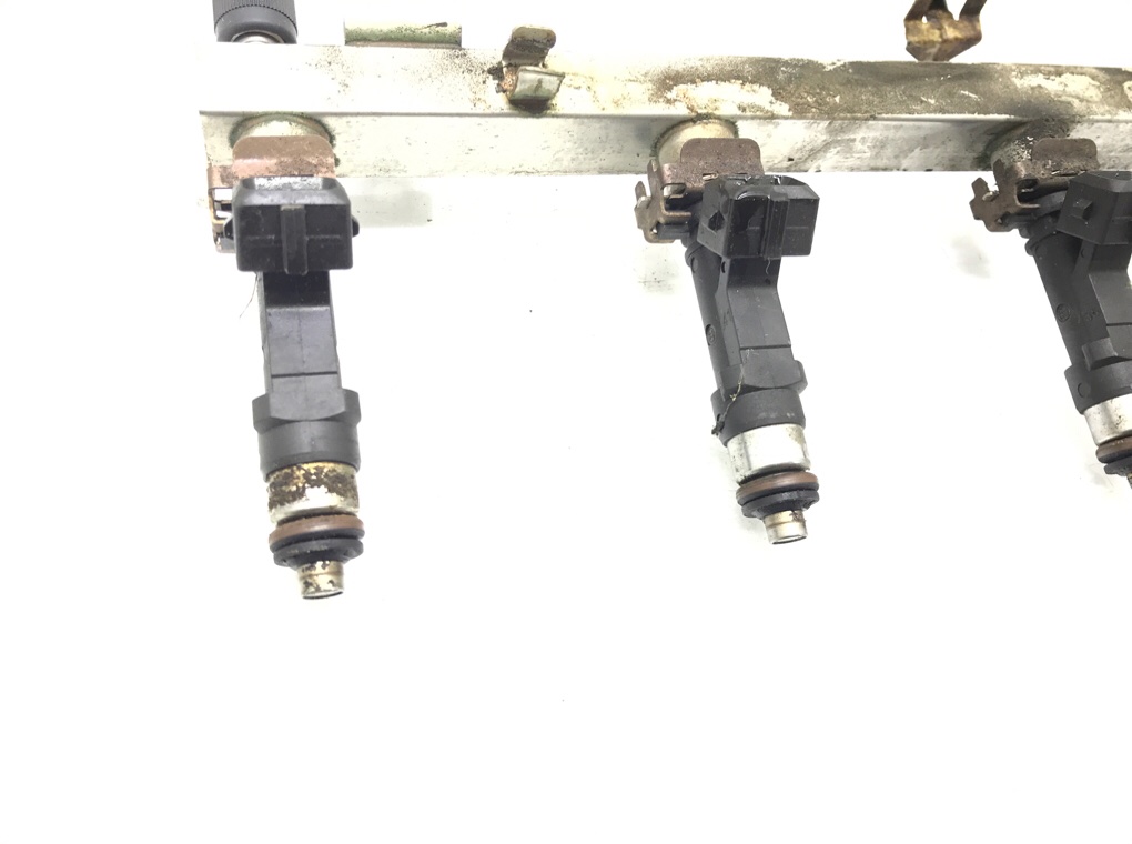 Топливная рампа бу для Opel Astra H 1.4 i, 2008 г. Топливная рампа бу для Opel Astra H 1.4 i, 2008 г.