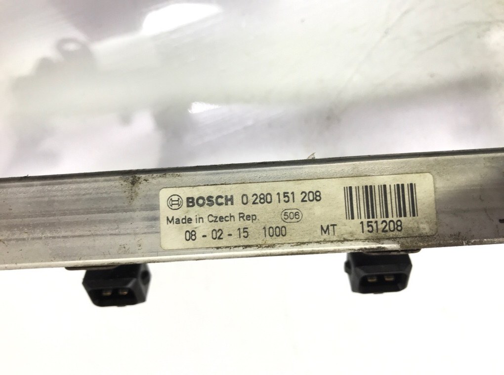 Топливная рампа бу для Opel Astra H 1.4 i, 2008 г. Топливная рампа бу для Opel Astra H 1.4 i, 2008 г.