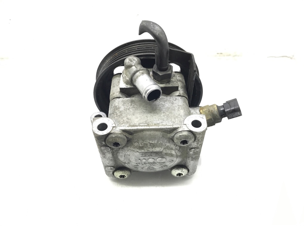 Насос гидроусилителя руля бу для Ford Focus 2 1.6 i,  2007 г.