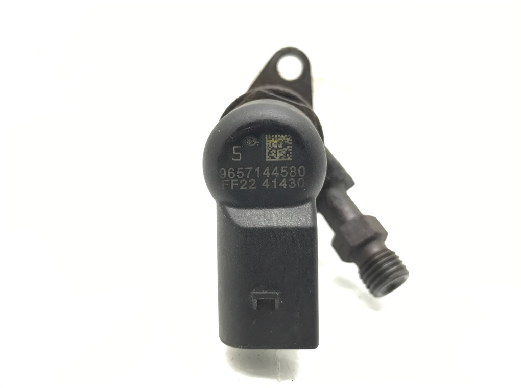 Форсунка бу для Peugeot 407 2.0 HDi, 2006 г. Форсунка бу для Peugeot 407 2.0 HDi, 2006 г.