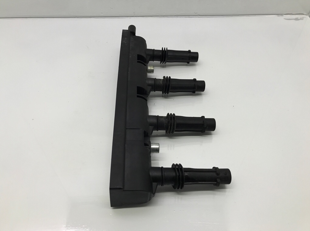 Катушка зажигания бу для Opel Meriva B 1.4 i,  2010 г.