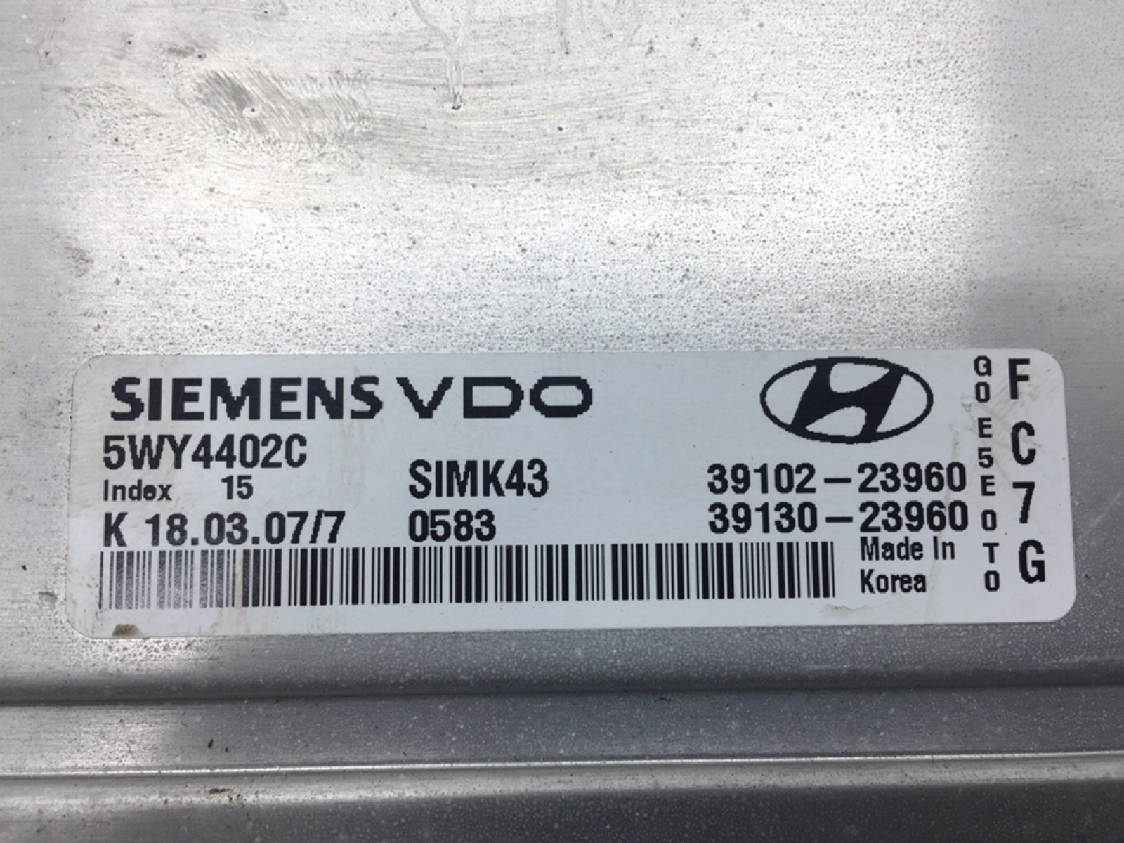 Блок управления двигателем бу для Hyundai Coupe 2.0 i, 2009 г. Блок управления двигателем бу для Hyundai Coupe 2.0 i, 2009 г.